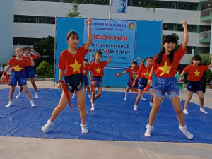 Ngày hội "Thiếu nhi vui khỏe - Tiến bước lên đoàn"