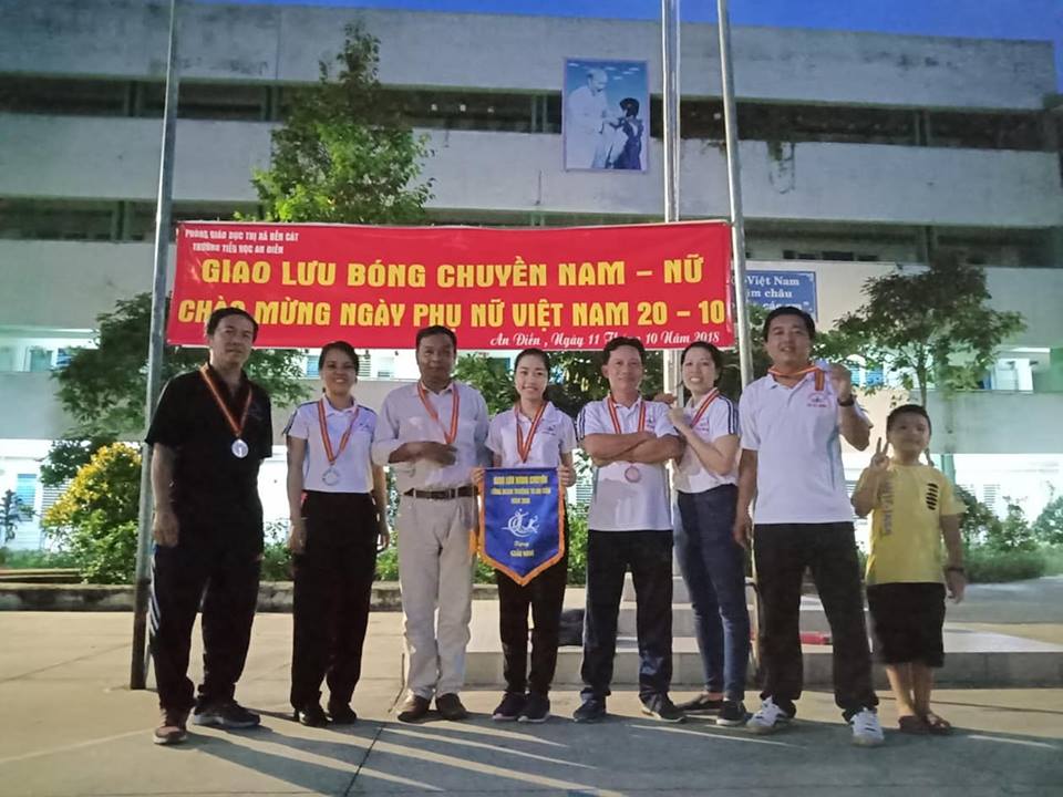 GIAO LƯU BÓNG CHUYỀN NAM NỮ CHÀO MỪNG NGÀY 20/10
