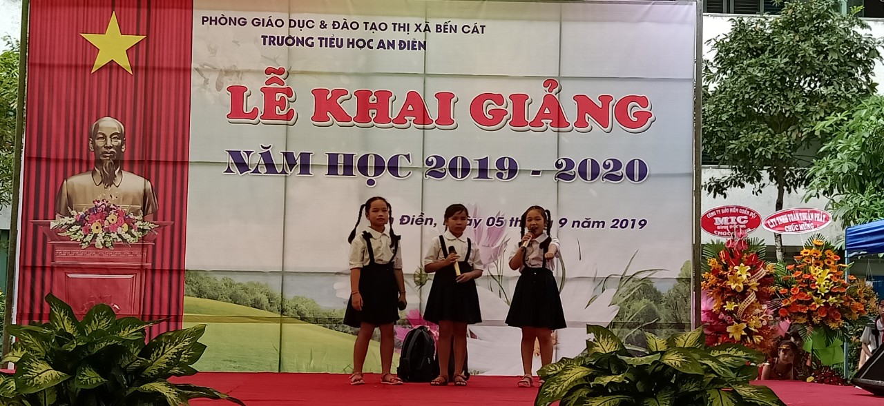Các tiết mục văn nghệ chào mừng năm học mới